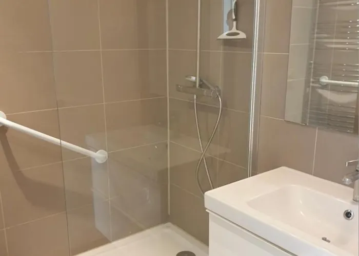 Flexliving - - Voltaire * Paris